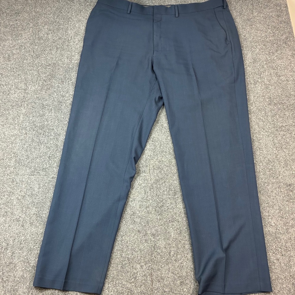 Haggar Premium Comfort Dress Pants Mens 42x32 Navy Blue Classic Fit Flat Front